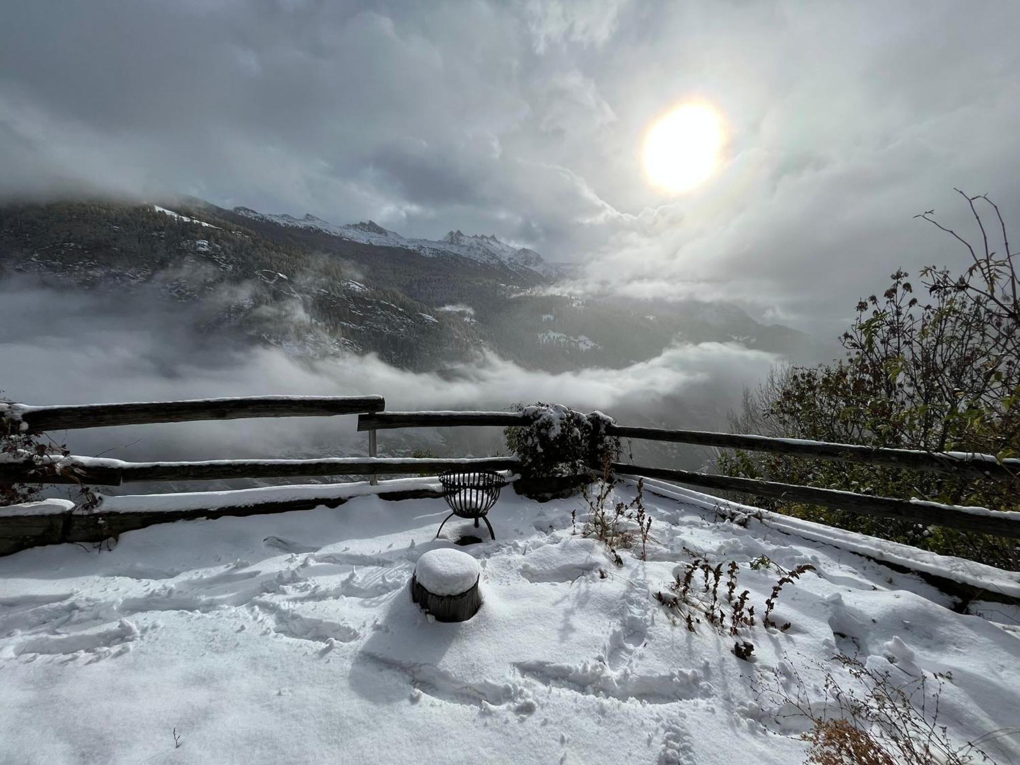 Chalet La Paz With Hotpot And Sauna Villa Torbel Exterior photo